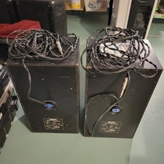 Yamaha S8M 8” 3-way Studio Monitors w/Cables Bass Reflex 6 Ohms 100W