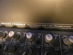 Mackie SR24-4-VLZ Pro 24-4-2, 4-Bus Analog Mixing Console w/Premium XDR Pre-Amps