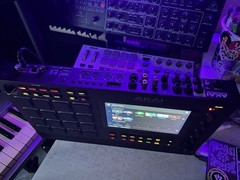 Akai MPC LIVE II Standalone Production Center – Black