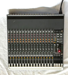 Mackie 1604-VLZ3 16-Channel Premium Mic / Line Analog Audio Mixer Console 1604VL