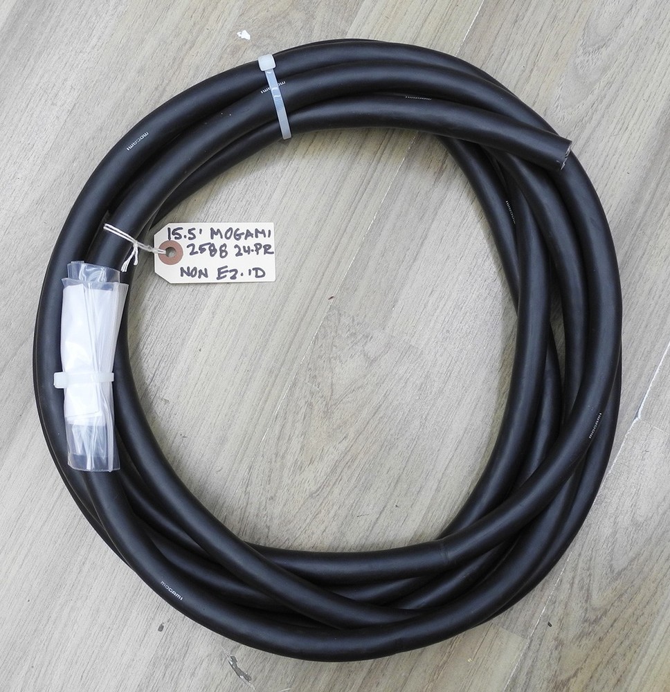 15.5 Feet Mogami 2588 Early Type 24-Pair Balanced Audio Cable, Good Condition.