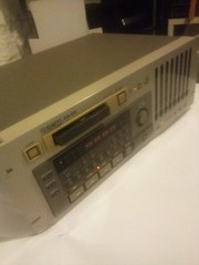 Tascam DA-88 8-Track Digital Multitrack Recorder w/ SY88 Sync Card (For Parts)