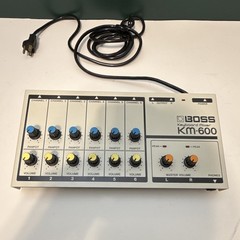 BOSS KM-600 Keyboard Mixer 6-Channel Desktop for Keyboard w/ Power Cord