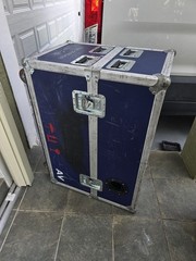 OLYMPIC SONY 32″ MONITOR ROAD CASE, USED, CASTERS AND LOCKS FUNCTIONAL