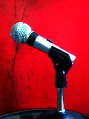 Vintage 1990’s Shure Brothers 565SD-LC Dynamic cardioid microphone w accessories