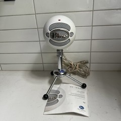 Blue Snowball iCE USB Mic for Recording & Streaming w/ Stand [WHITE]