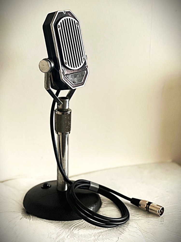 Vintage 1930’s Universal Velocity Ribbon Microphone – working, stand included