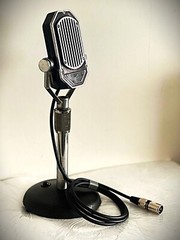 Vintage 1930’s Universal Velocity Ribbon Microphone – working, stand included