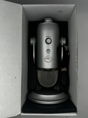 Blue Yeti USB Condenser Microphone PC Mac Gaming Recording Streaming Podcasting