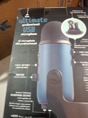 Yeti Blue Microphone 988-000110 Wired USB Microphone New In Box