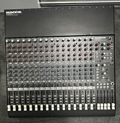 Mackie CR1604-VLZ 16-Channel Pro Audio Studio Mic/Line Mixer w/Extras