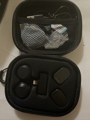RIBIU Lavalier Wireless Microphone Model LIGHTING PLUG NO MANUEL!!