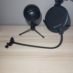 Blue Snowball Ice Microphone + Knox Gear Pop Filter & Mount Adjustable Arm