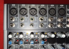 Behringer XENYX X1222USB Premium 16-Input 2/2-Bus Mixer