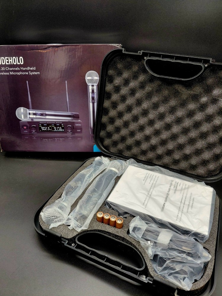 GUDEHOLO G920 Wireless Microphone System Duel Handheld 2×20 Channels UHF W/Case