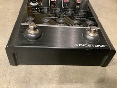 TC-Helicon VoiceTone Correct Vocal Effects Processor Pedal TESTED #AK8