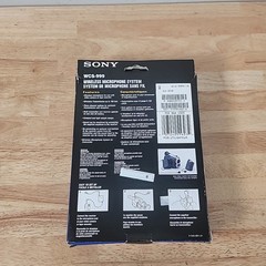 Sony WCS-999 900MHz Wireless Microphone System – New (open box)