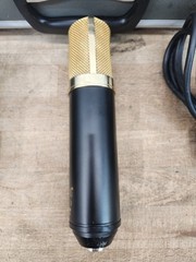 MXL V69 Mogami Edition Tube Condensor Microphone w/ Hard Case *READ