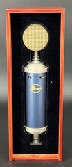 Blue Microphones Bluebird SL Condenser Microphone w/ Wooden Case Studio Mic (L)