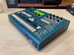 Yamaha RM1x Sequence Remixer & Groovebox W/ Power Adapter Powers on