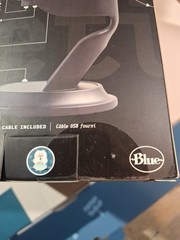 Yeti Blue Microphone 988-000110 Wired USB Microphone New In Box