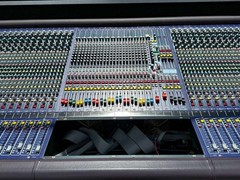 Midas Heritage 3000 48ch Mixing Console W/Case(FOR PARTS ONLY) (One)THS