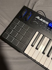 Alesis VI25 Advanced 25-key USB Midi Keyboard Controller