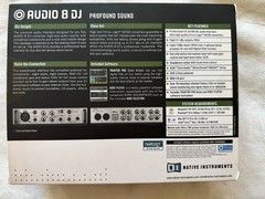Native Instruments – Audio 8 DJ Audio Interface With Box