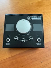 Mackie Big Knob Passive 2×2 Studio Monitor Controller