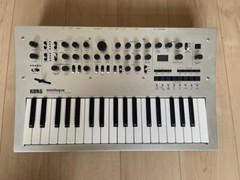 KORG minilogue polyphonic analog synthesizer 4 voices 37 keys 16 step sequencer