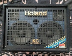 Roland KC-110 STEREO KEYBOARD AMPLIFIER 15W+15W 16cm Woofer x2 Tweeter x2 DC13V