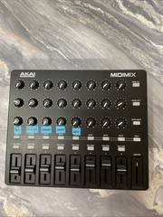 Akai MIDIMIX USB MIDI Controller – Black