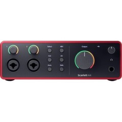 Focusrite Scarlett 4i4 USB-C Audio/MIDI Interface (4th Gen) w/ 4x XLR Cable KIT