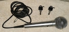 2 Peavey PVM Microphone Hardshell Storage Case With 1 Realistic Mic 33985A