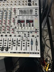 Behringer SL3242FX-PRO Eurodesk 32 Channel Mixer with effects