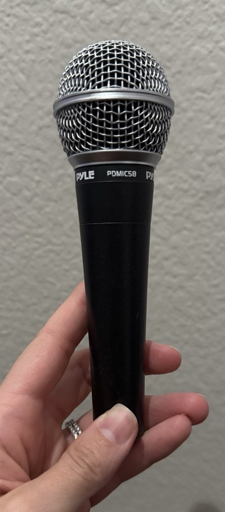 Pyle PDMIC58 Professional Moving Coil Dynamic Handheld Microphone Only