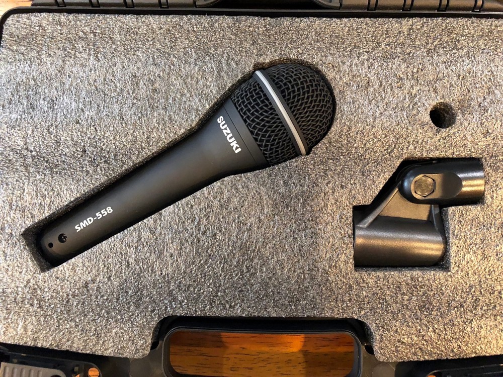 Suzuki SMD-558 Hand Held Dynamic Vocal Microphone