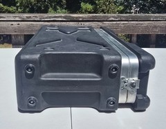 SKB 2U Shallow Rotomolded Rack Case 10.5″ Depth w/ Covers – Very Good Condition