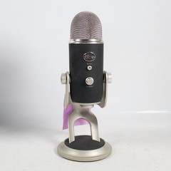 NO POWER/CONNECTION REGISTERED Blue Microphones Yeti Professional USB Microphone