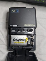 Samson Stage 55 True Diversity Wireless System Model SR55 With Accessories