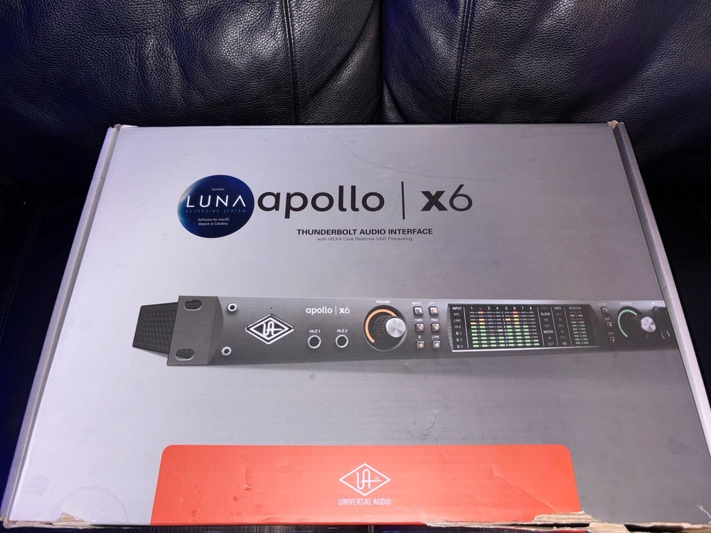 Universal Audio Apollo X6 Thunderbolt 3 Audio Interface 16×22