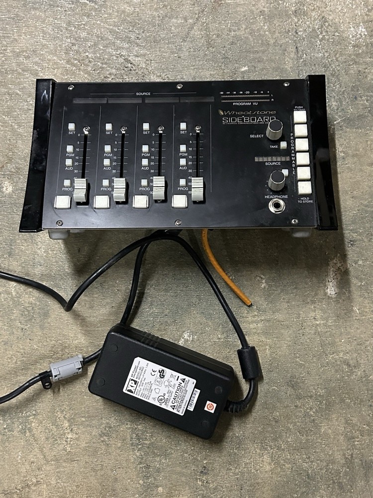 Wheatstone Sideboard 4-Channel Rack Mount Broadcast Mixer 2-Bus VU Headphone