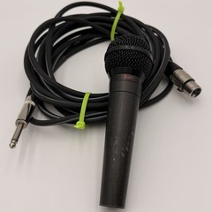 Fender P-51 Vocal Microphone Dynamic Cardioid Mic W/XLR cord