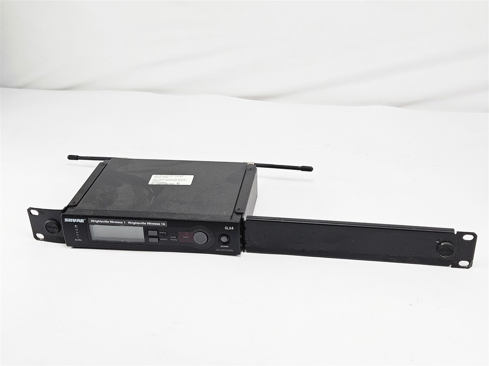 Shure SLX4-G5 Wireless Receiver Base 494-518 MHz With Antennas No Power Supply