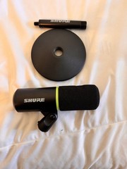 Shure MV6 Gaming Microphone, Dynamic USB PC Mic for Video Games & Streaming