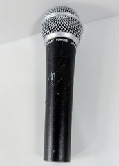 Pyle PDMIC58 Professional Moving Coil Dynamic Handheld Microphone…