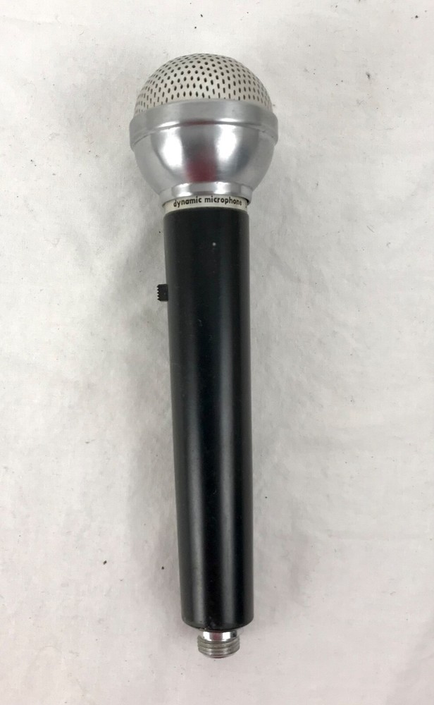 Calrad Dynamic Microphone. Model DM-31. Made in Japan in late 1960s