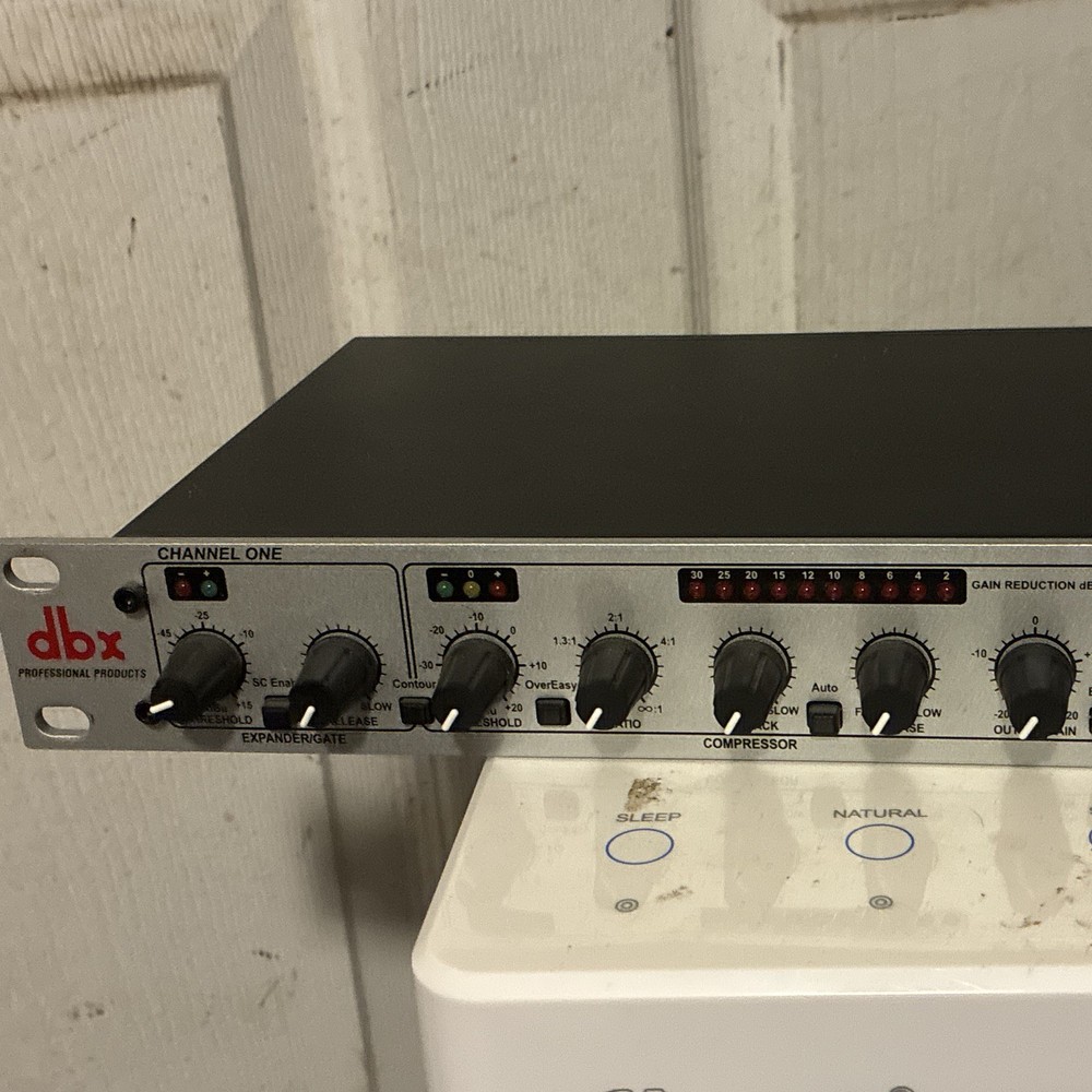 dbx 166XS 2-Channel Compressor/Limiter/Gate 1U Rack Sidechain XLR 1/4″