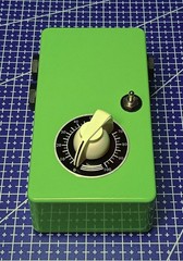 Combination Guitar reamp box (re-amping) and Line Isolation Transformer – Analog