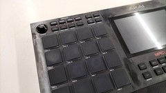 AKAI Professional MPC Live II Standalone Sampler Sequencer Black w/ Box Tested